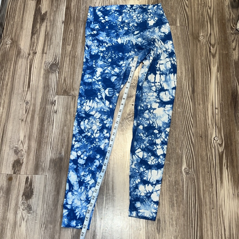 Lululemon Wunder Under Pant (Hi-Rise) Shibori
Shibori Varsity Blue White - Picture 10 of 10